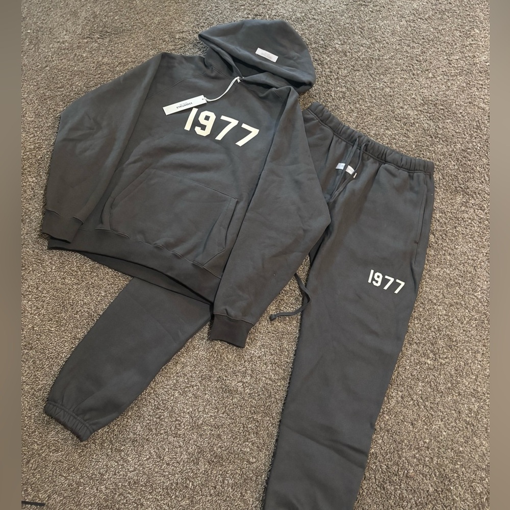 Unisex Essentials Fear of God 1977 Tracksuit